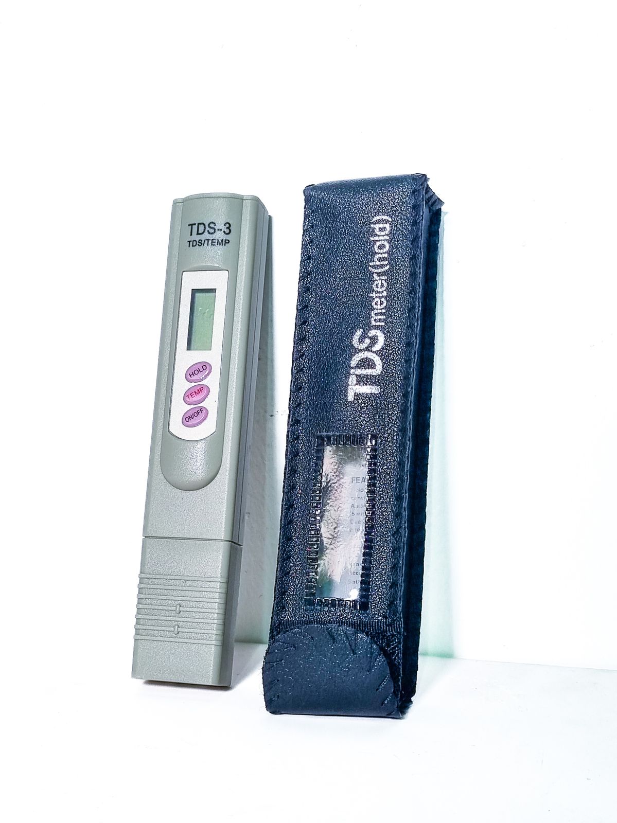 TDS-3 water-quality meter with carry case