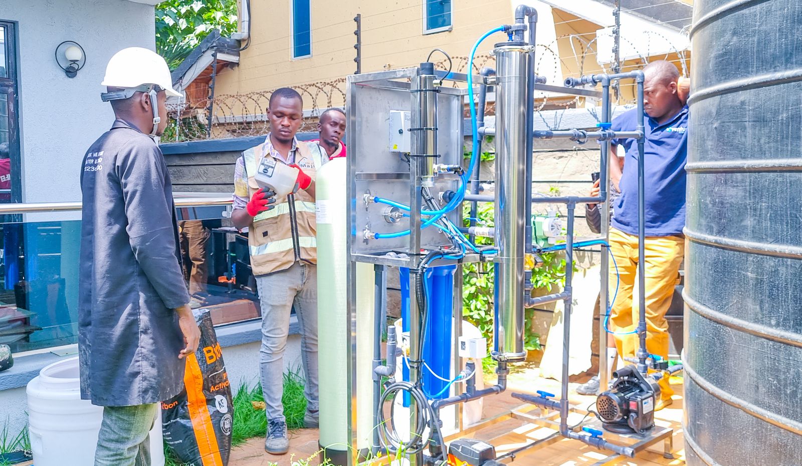 Install team on site